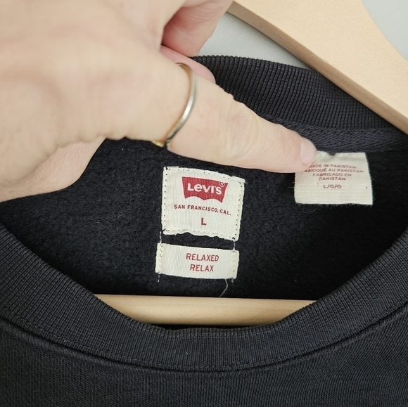 LEVI'S black and neon crewneck size Large  for men - Picture 5 of 7
